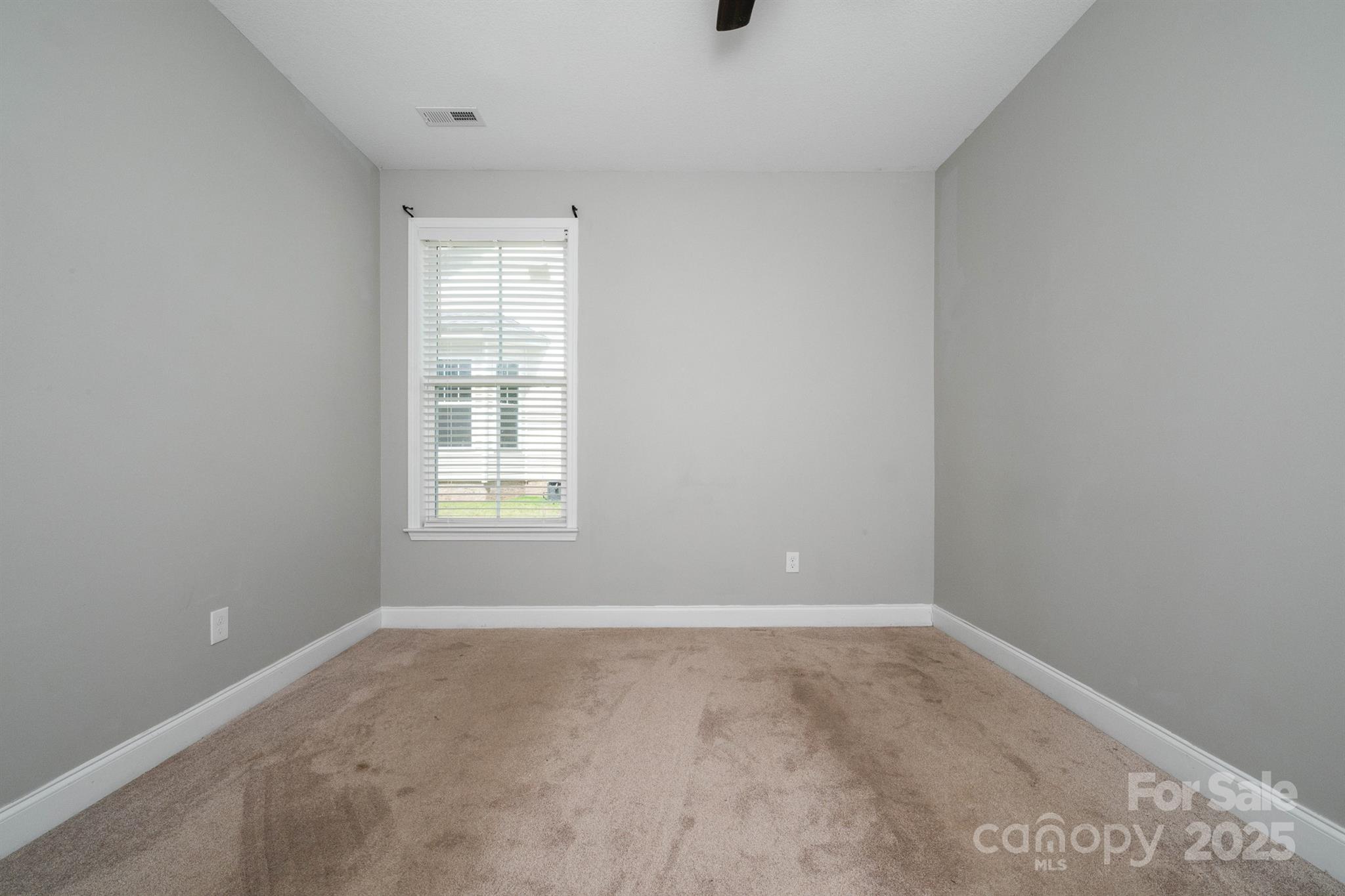 100 Holly Drive — Duncan