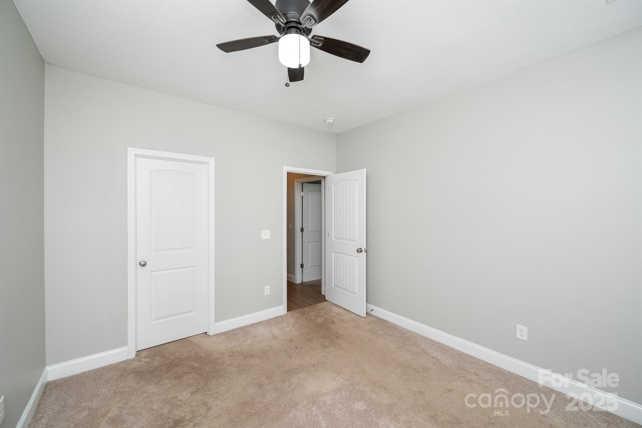 100 Holly Drive — Duncan