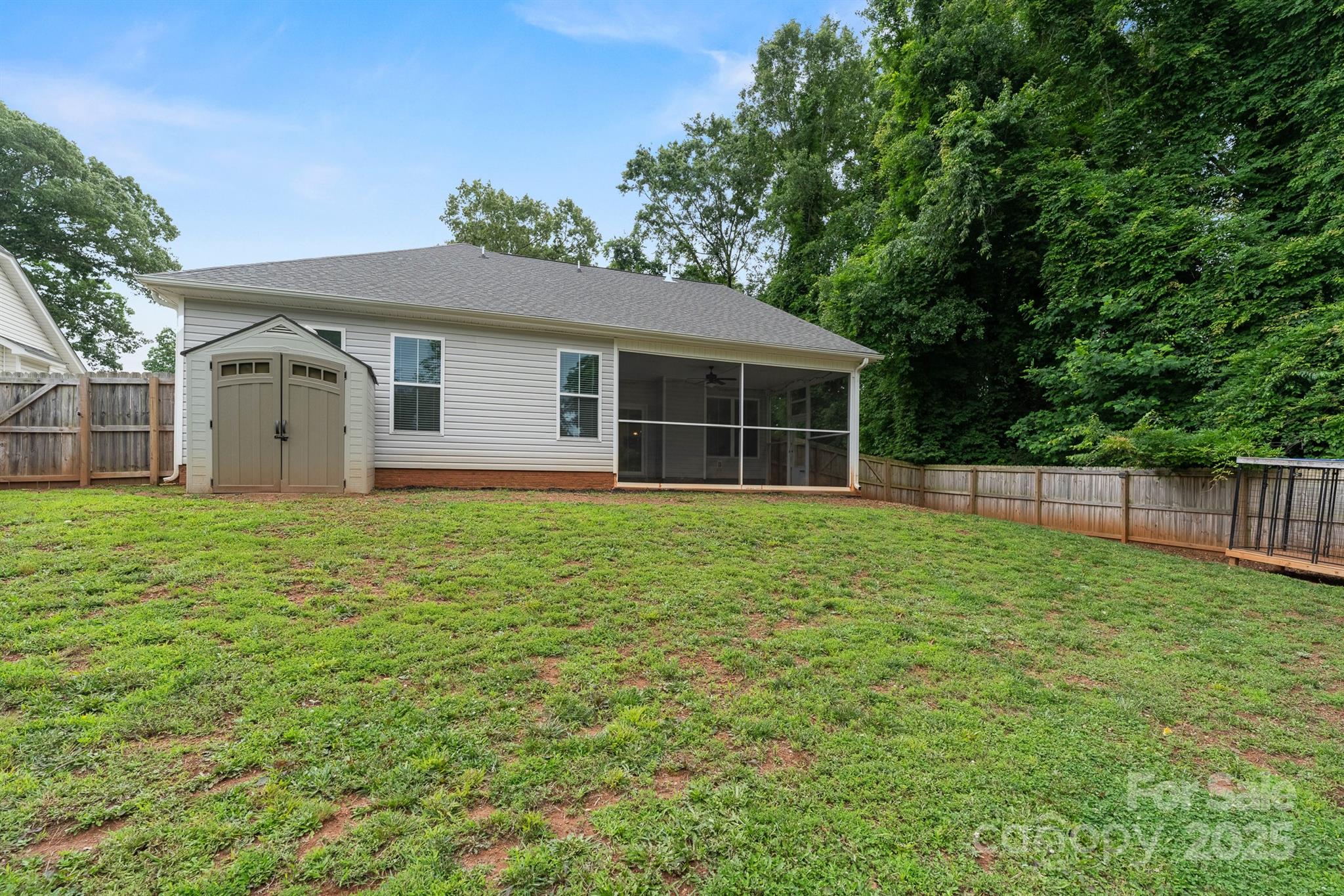 100 Holly Drive — Duncan