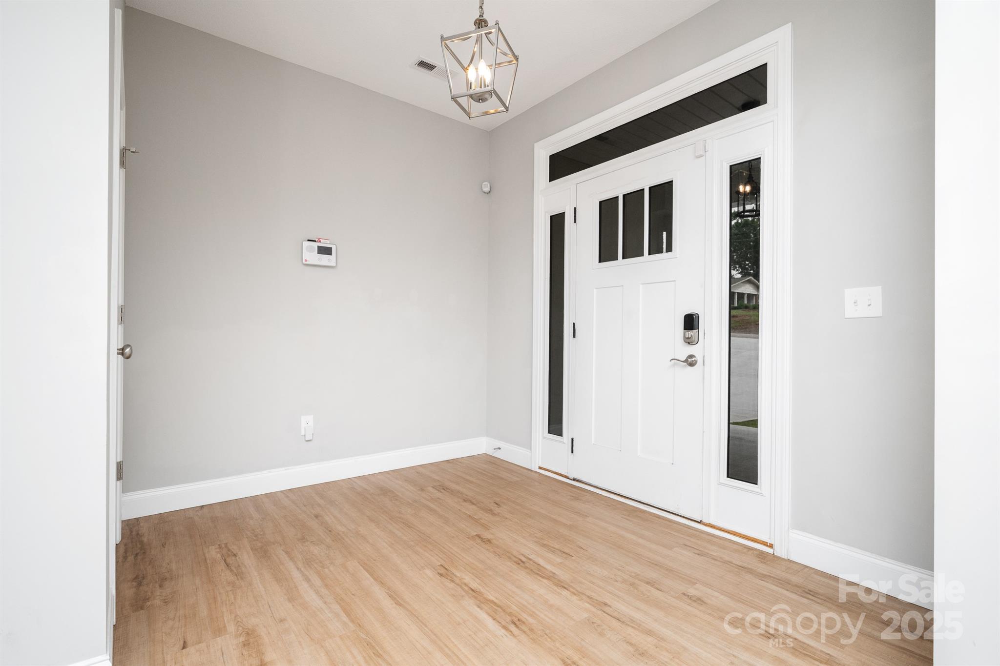 100 Holly Drive — Duncan