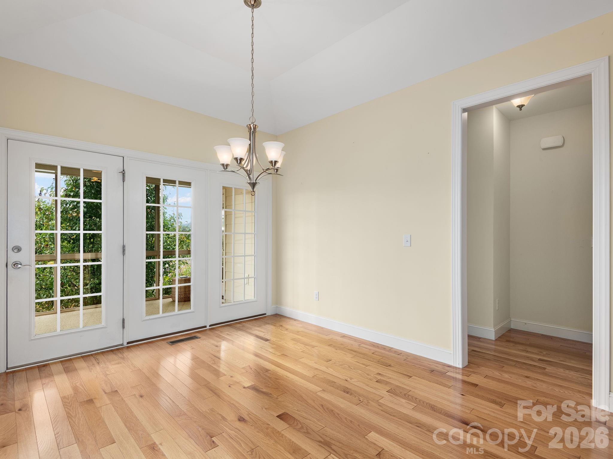78 Rose Creek Road — Leicester