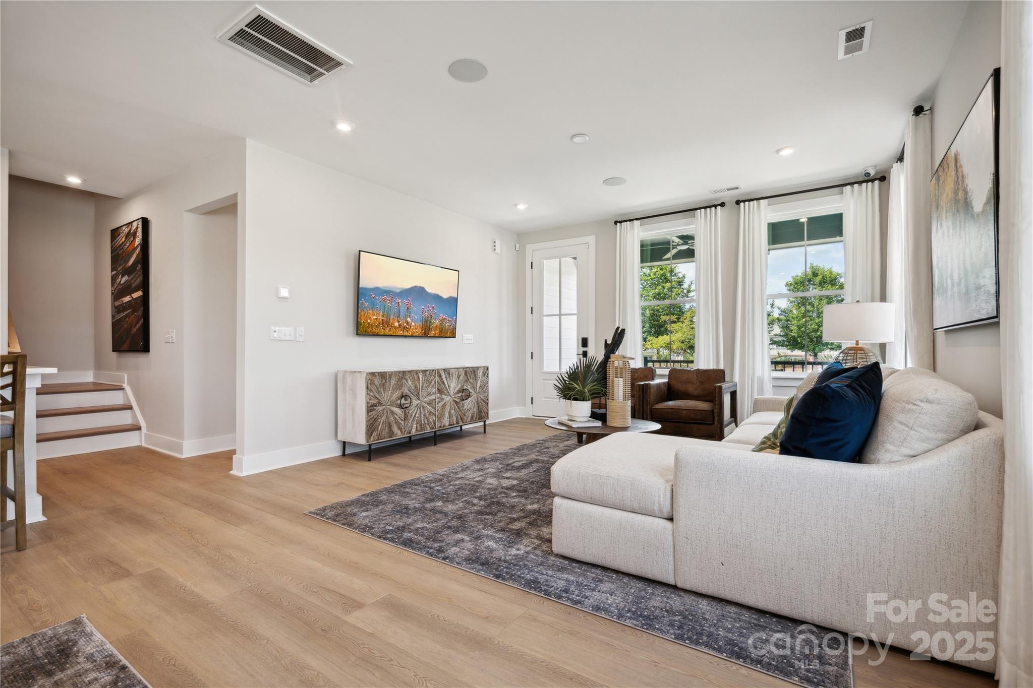 75 Seven Oaks Landing — Belmont