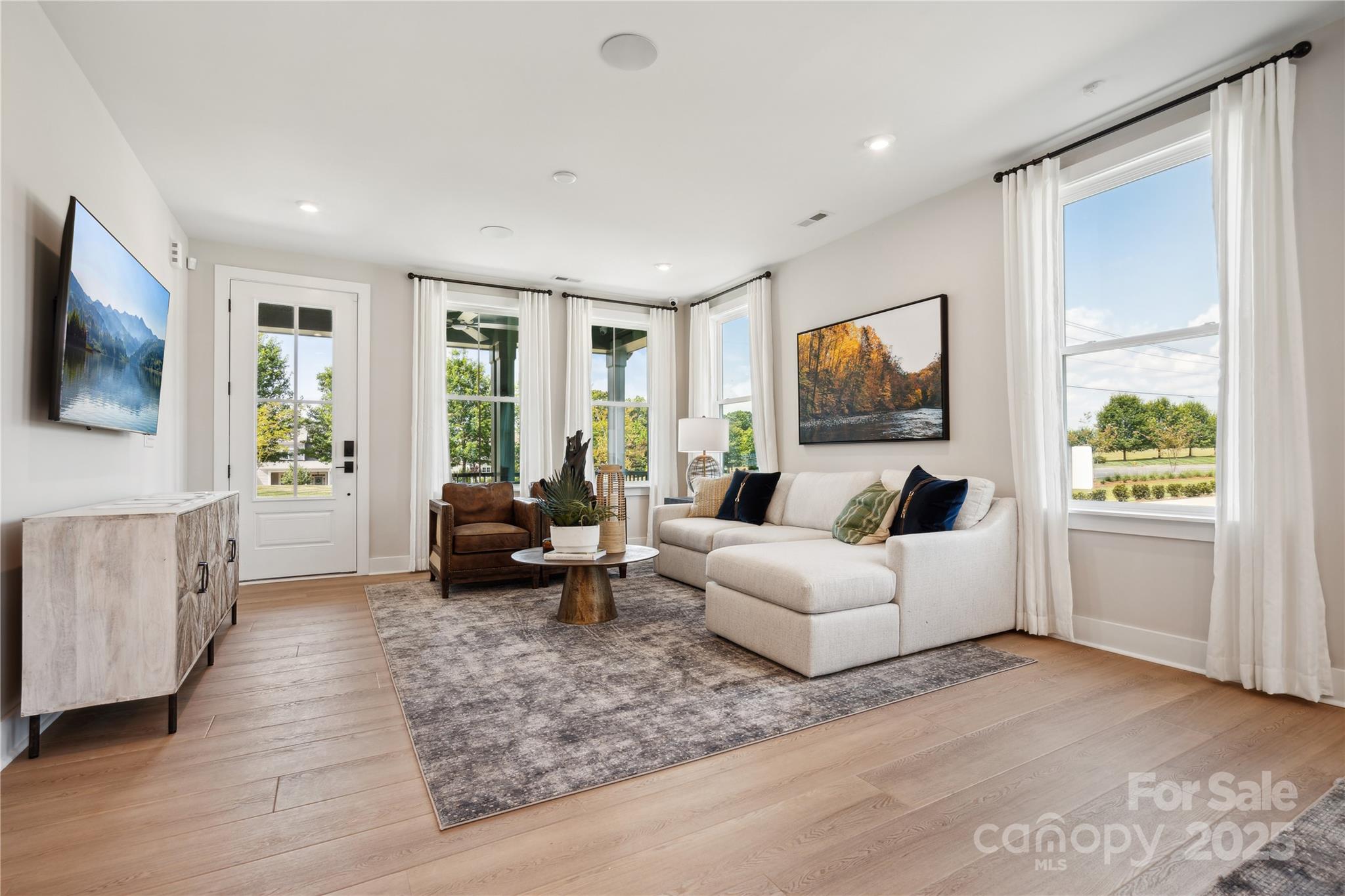 75 Seven Oaks Landing — Belmont