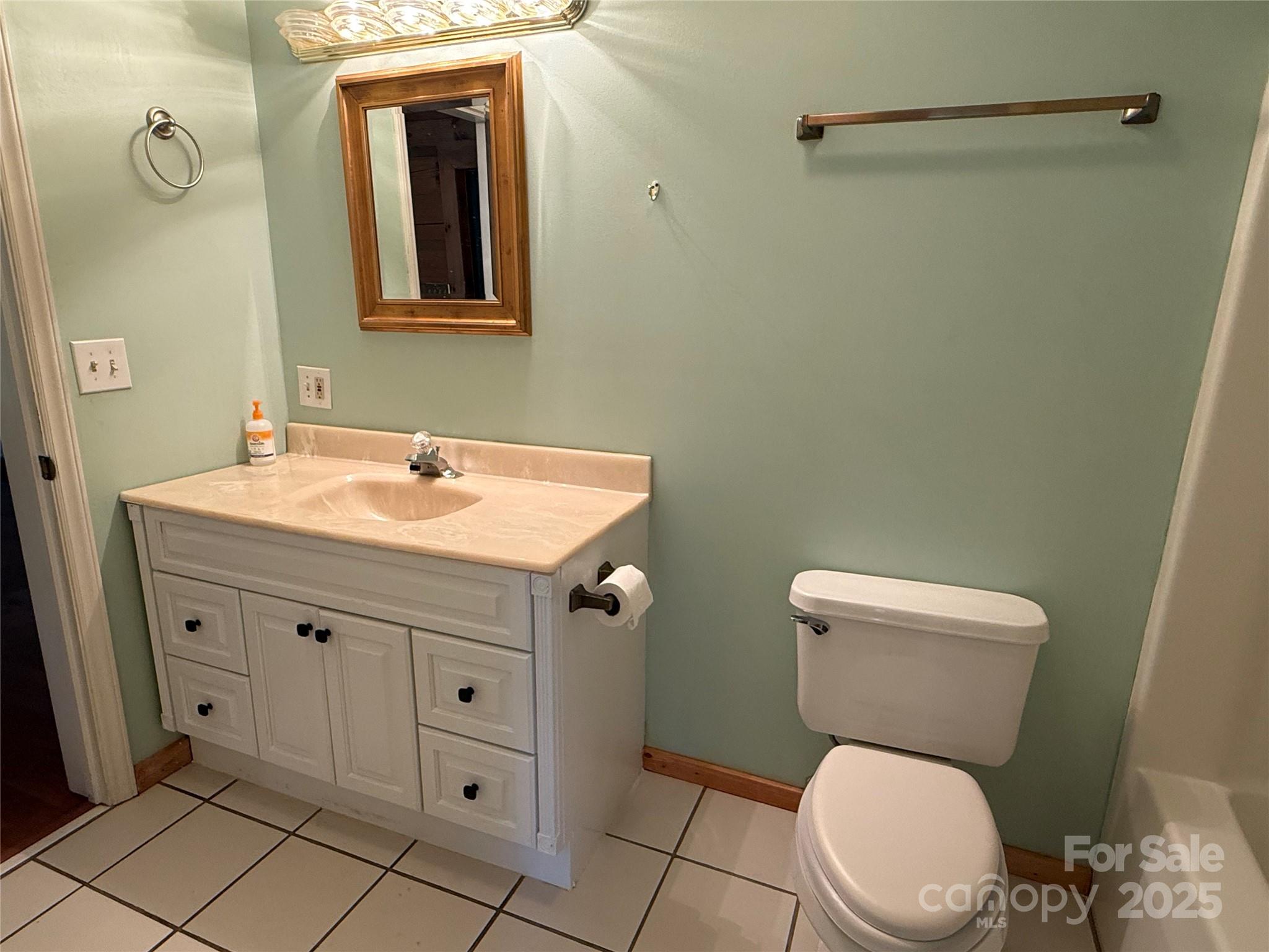 66 Ashlyn Lane — Tryon