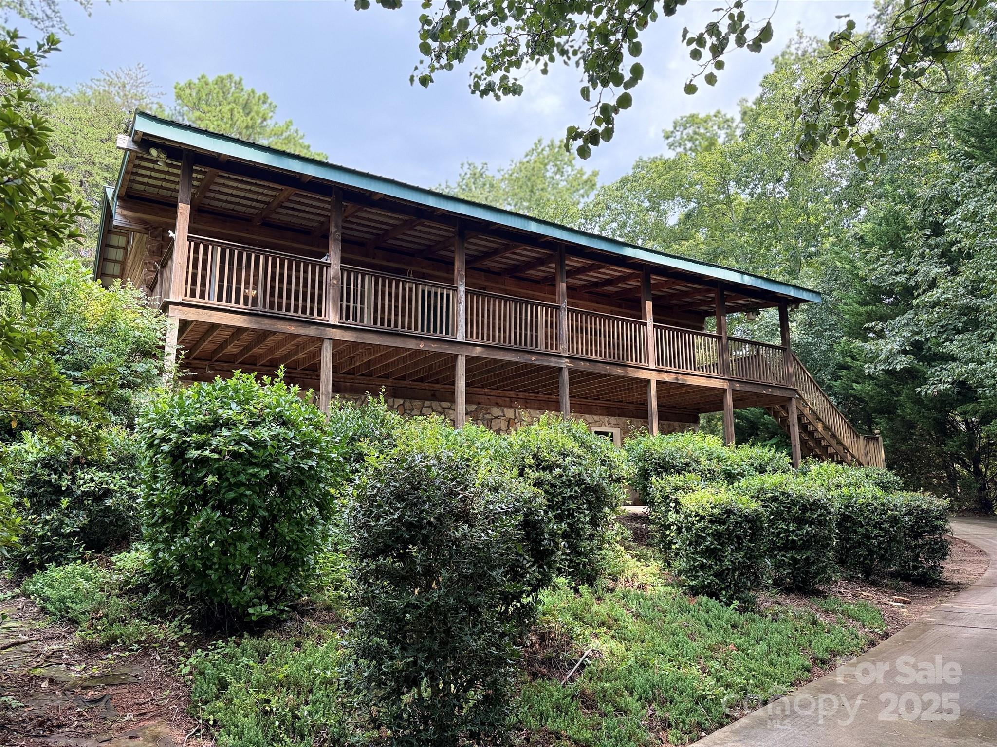 66 Ashlyn Lane — Tryon