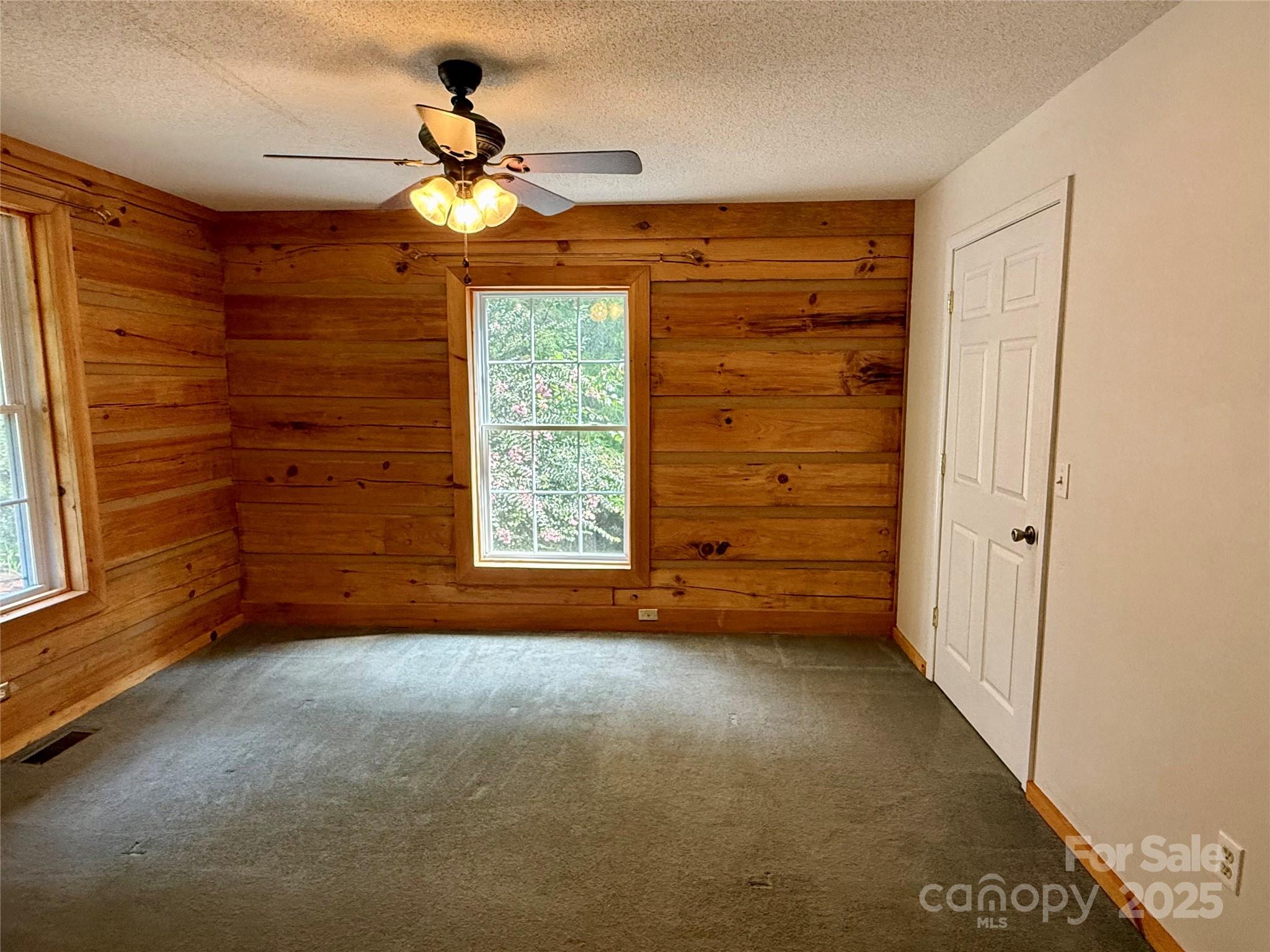 66 Ashlyn Lane — Tryon