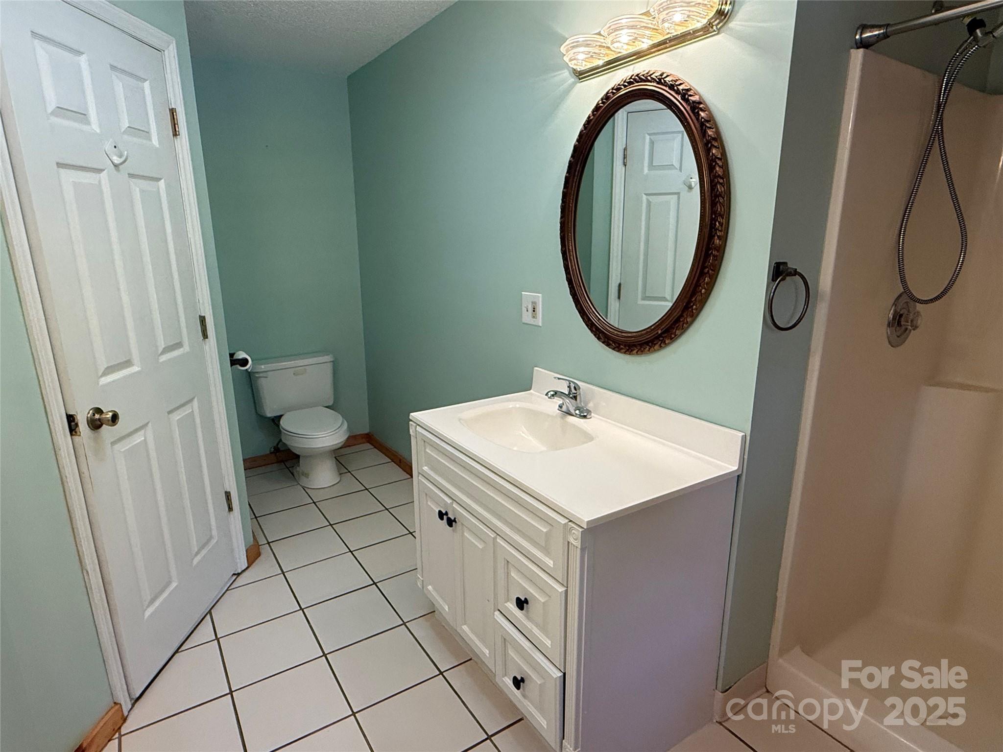 66 Ashlyn Lane — Tryon