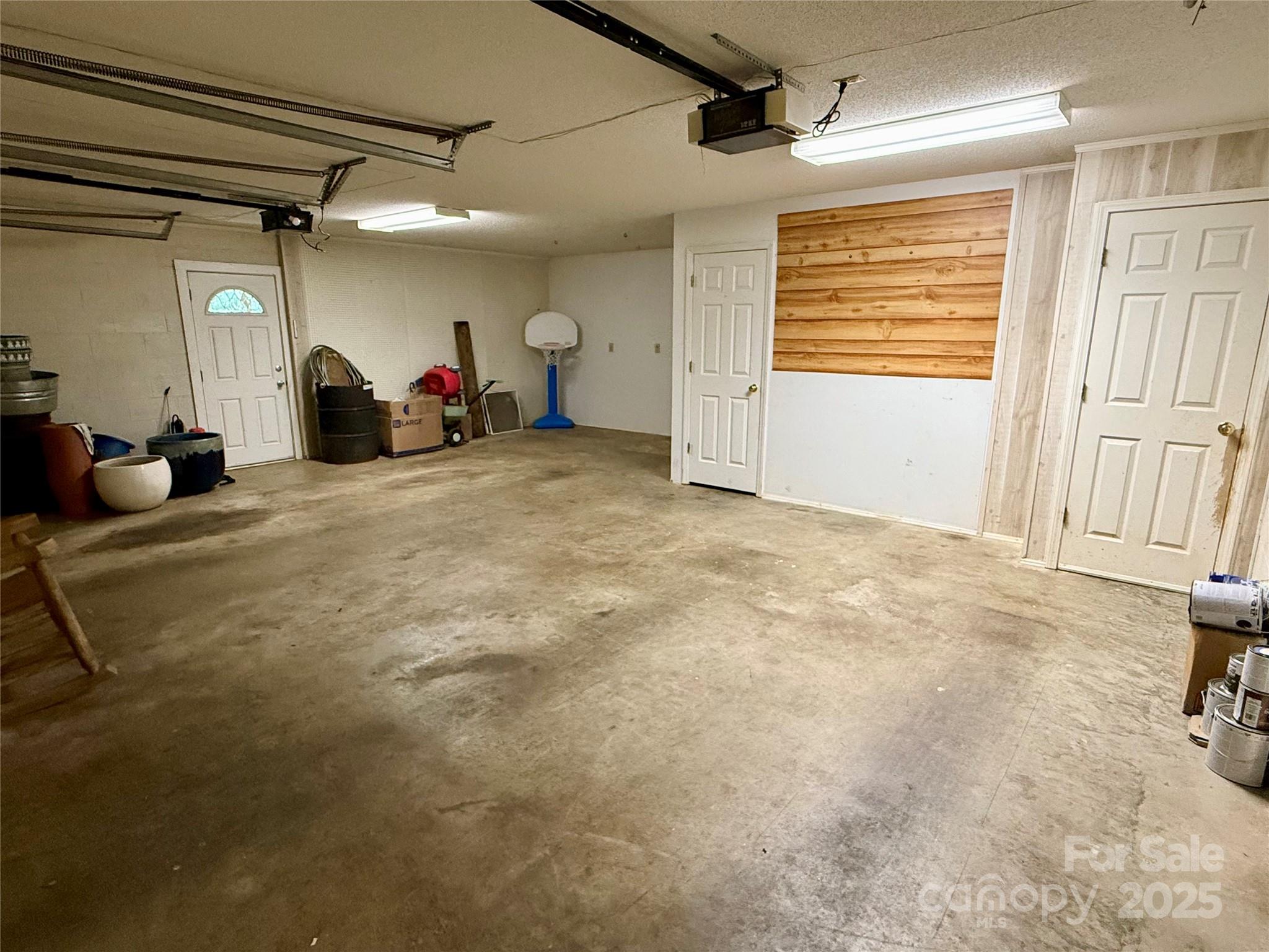 66 Ashlyn Lane — Tryon