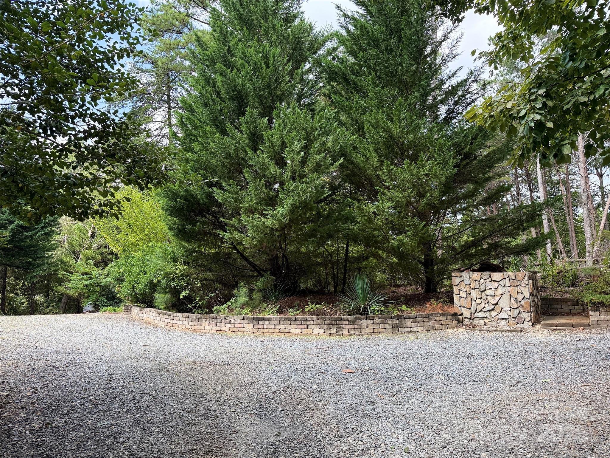 66 Ashlyn Lane — Tryon