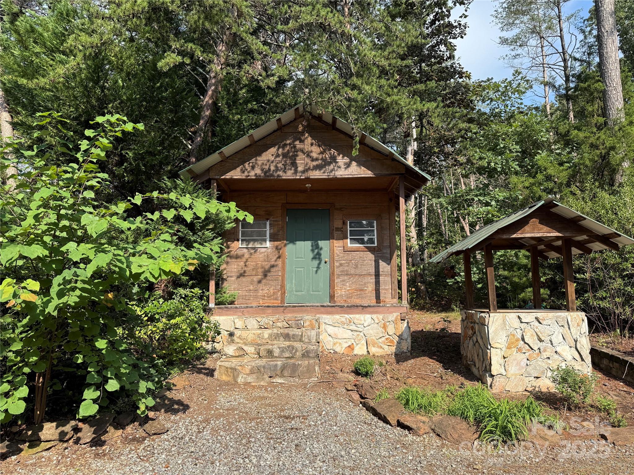 66 Ashlyn Lane — Tryon