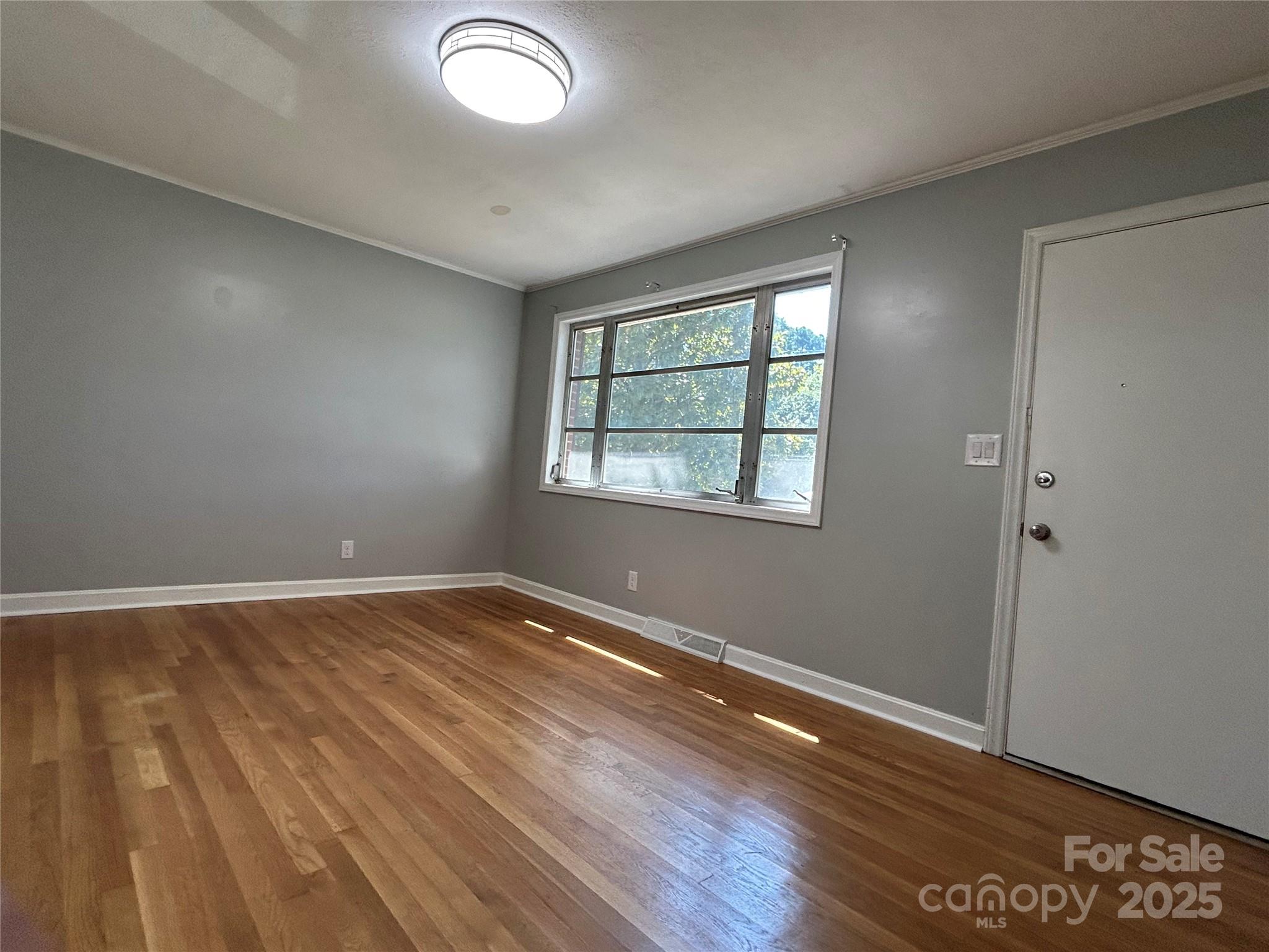 2218 W 5th Avenue — Gastonia