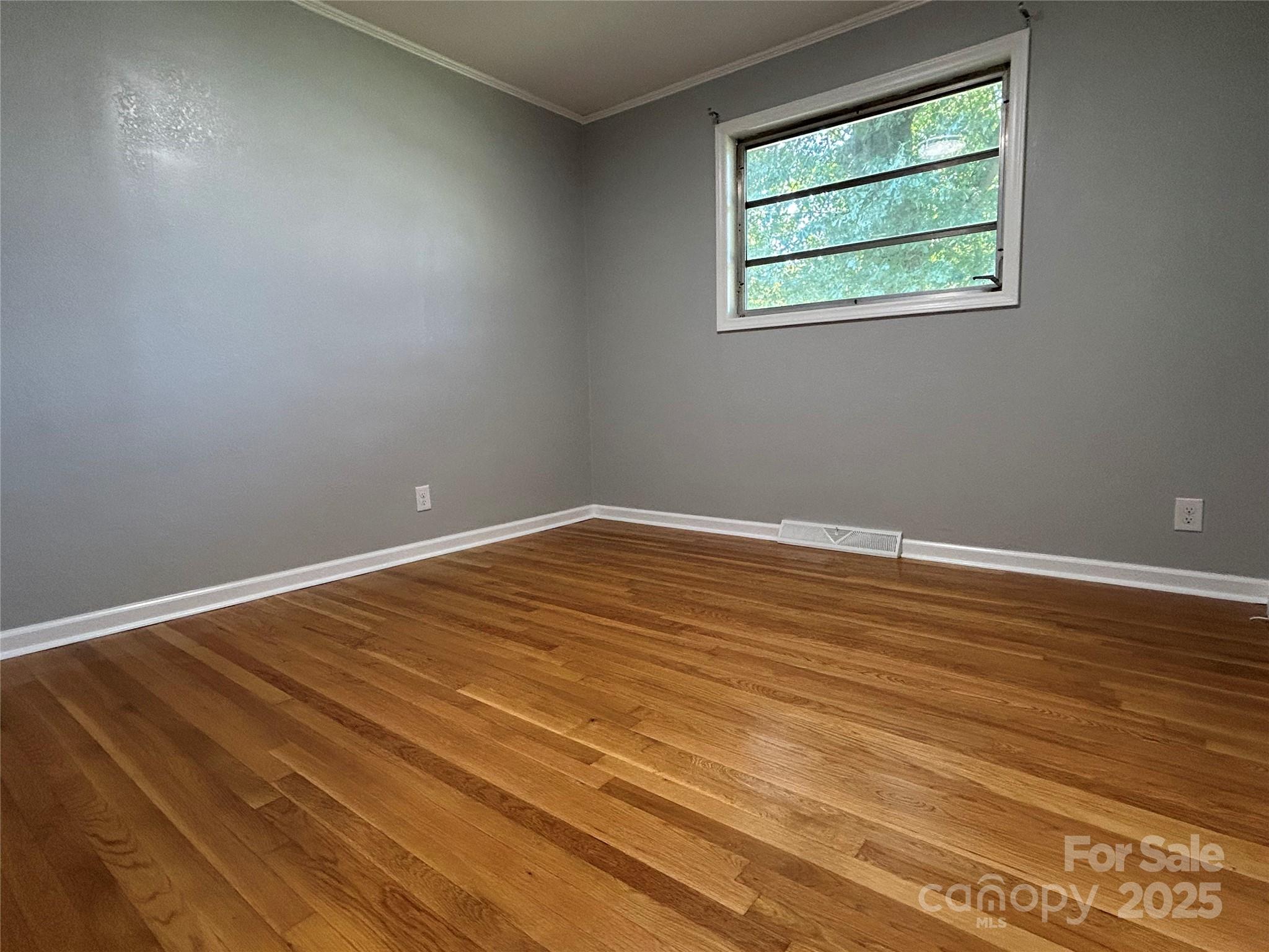 2218 W 5th Avenue — Gastonia