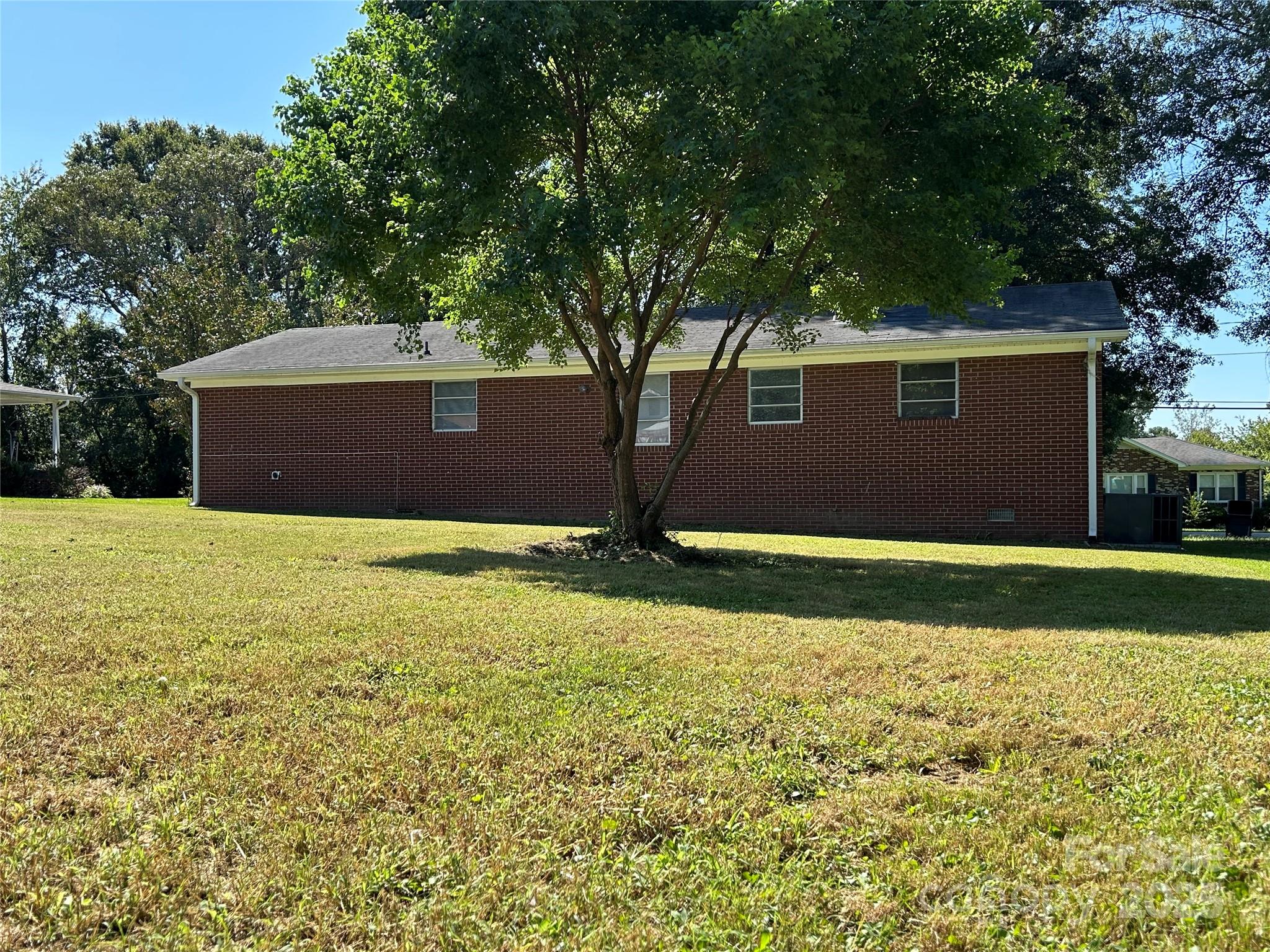 2218 W 5th Avenue — Gastonia