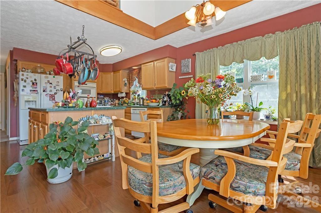 612 Old Home Place Road — Tuckasegee