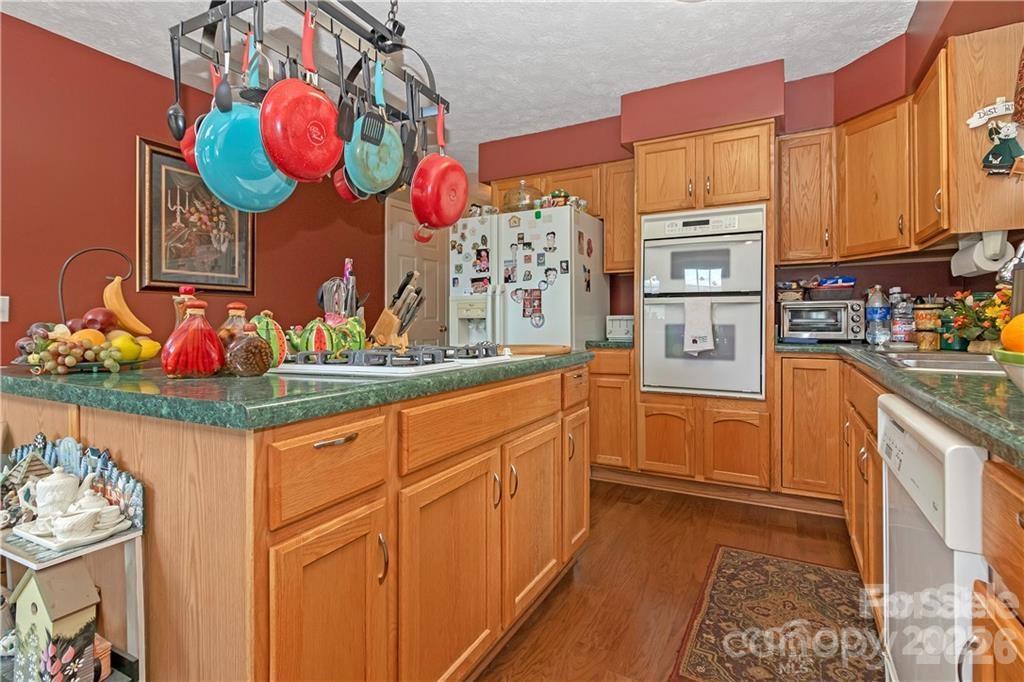 612 Old Home Place Road — Tuckasegee