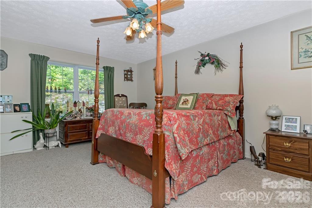612 Old Home Place Road — Tuckasegee
