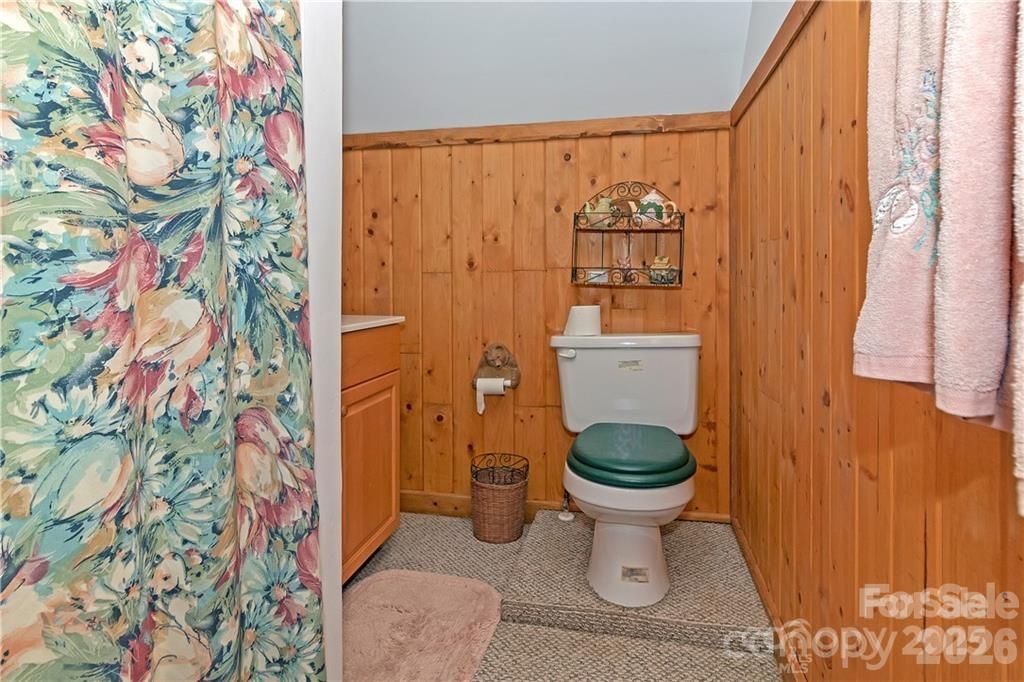 612 Old Home Place Road — Tuckasegee