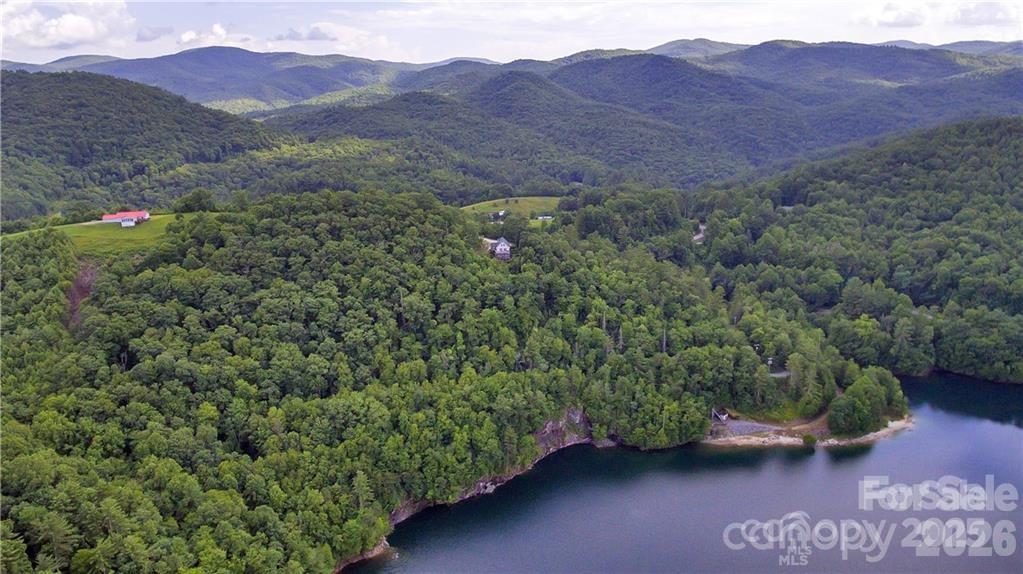 612 Old Home Place Road — Tuckasegee