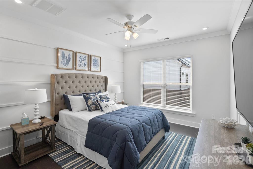 12119 Brooklyn Avenue — Charlotte