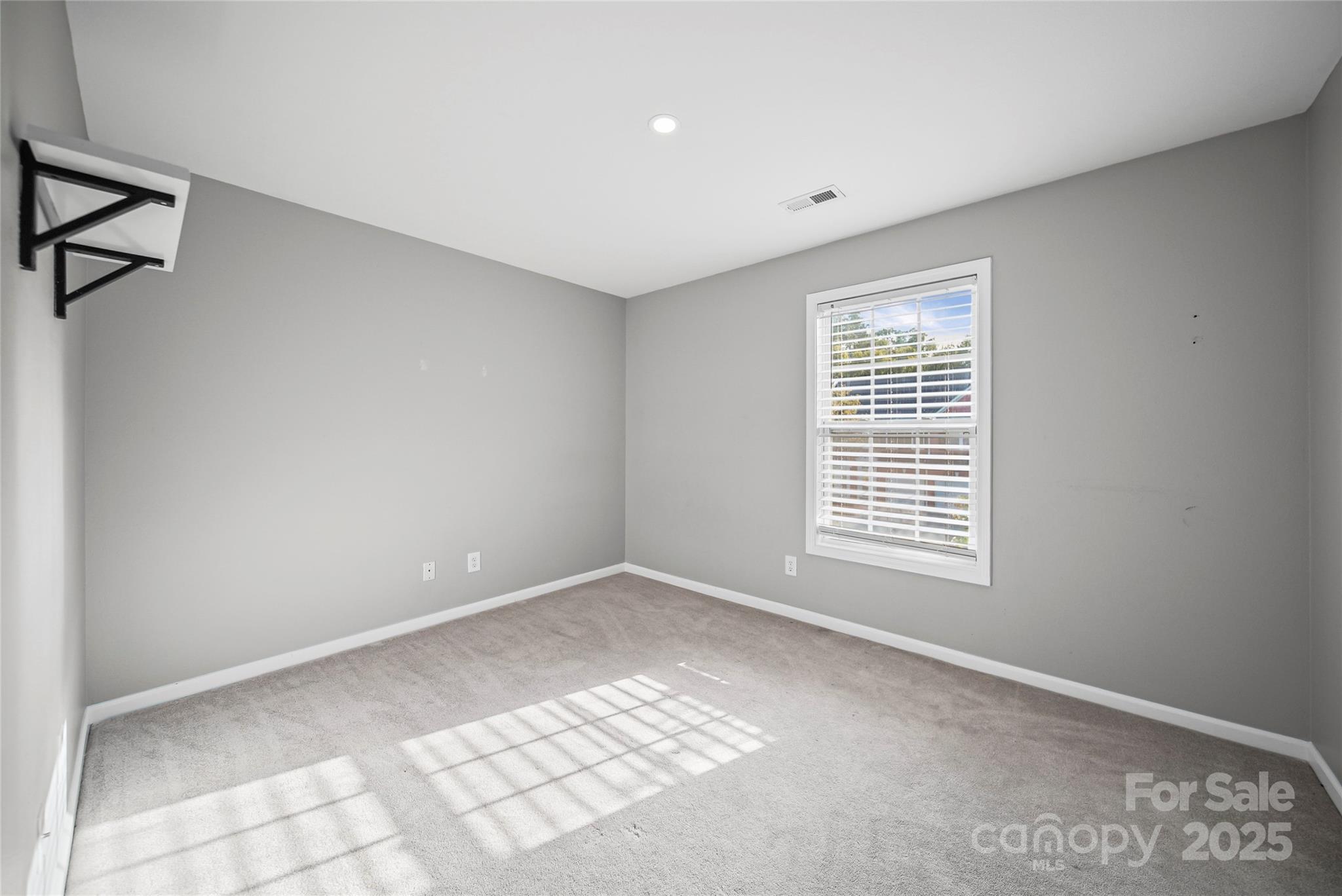 3845 Carl Parmer Drive — Harrisburg