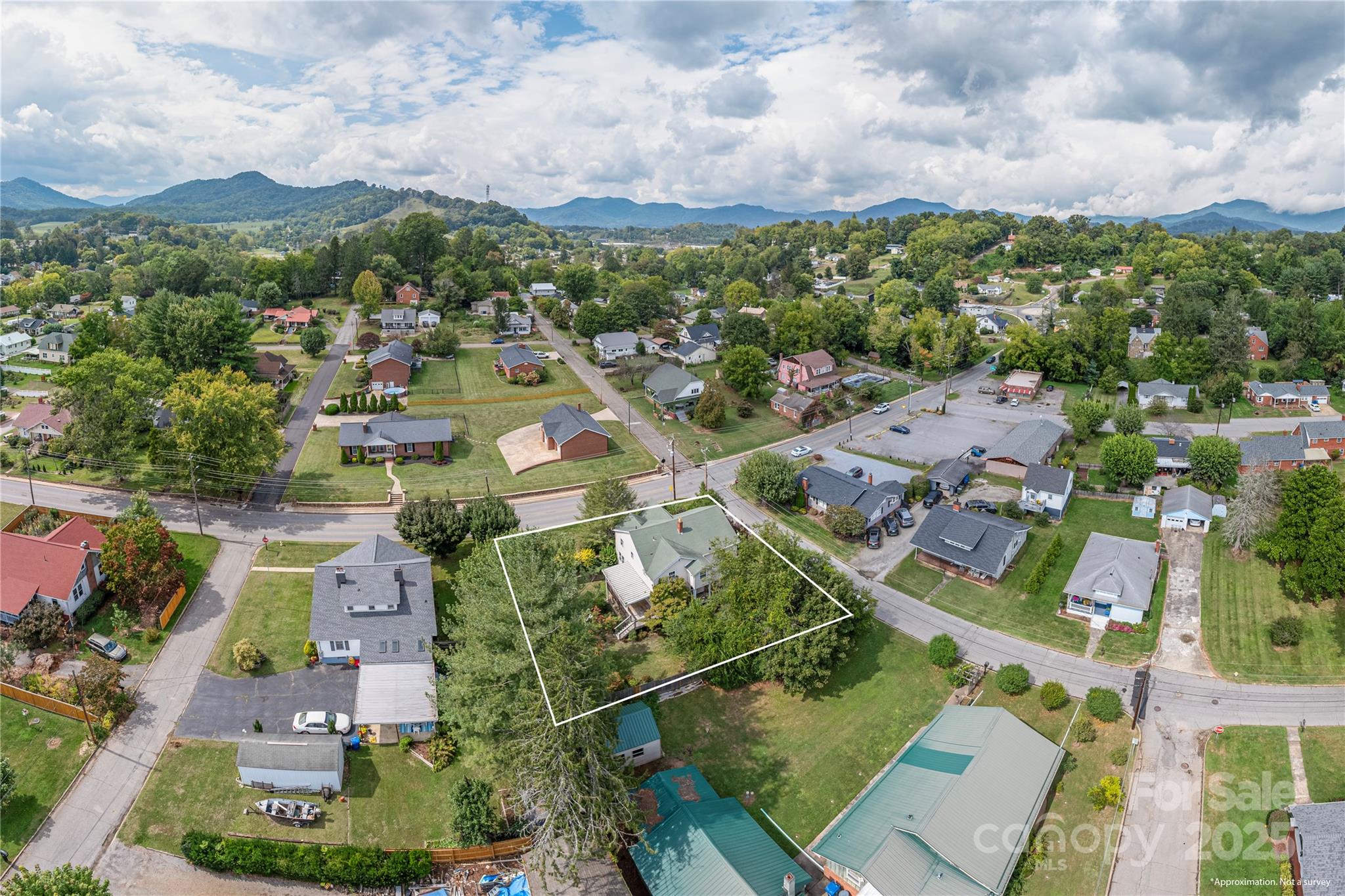 589 Pisgah Drive — Canton