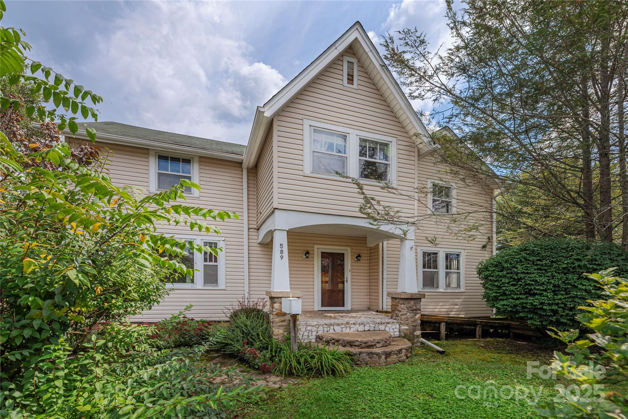 589 Pisgah Drive — Canton
