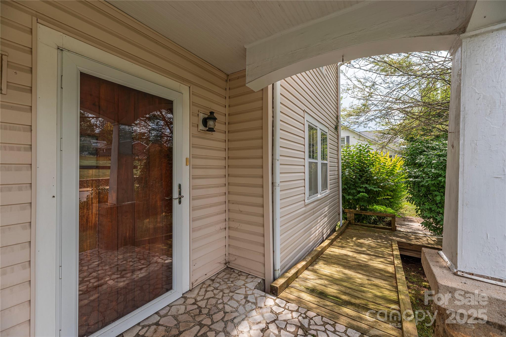 589 Pisgah Drive — Canton