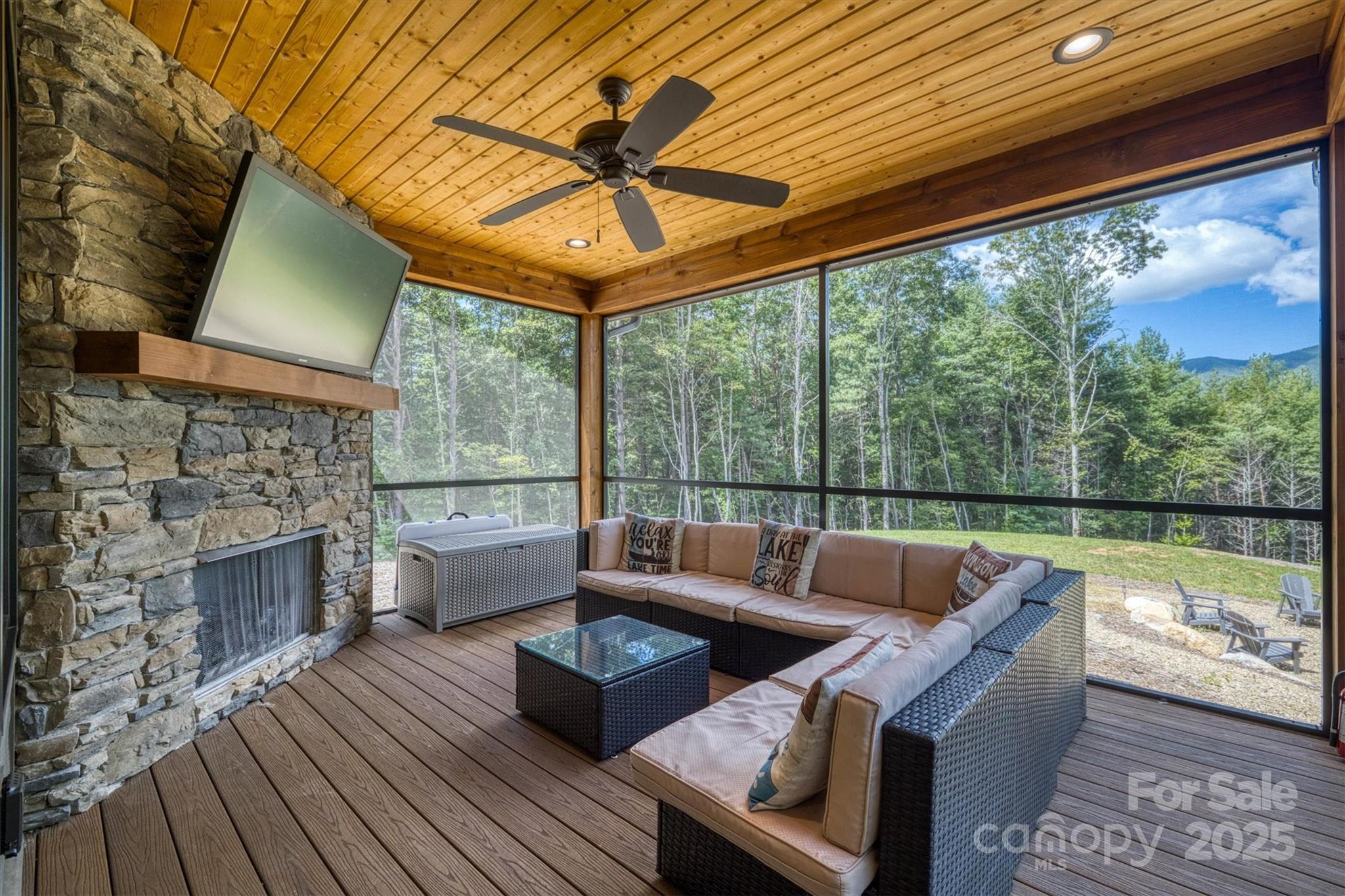 1370 Saylor Way #8 — Nebo