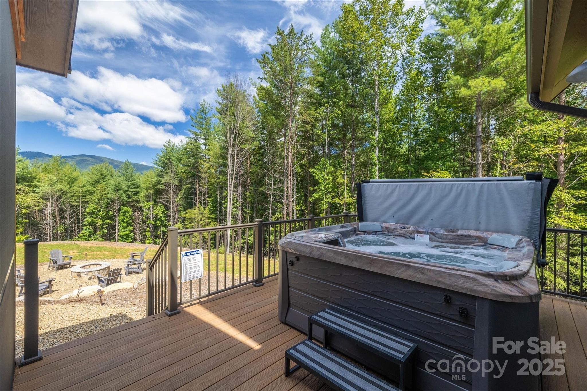 1370 Saylor Way #8 — Nebo