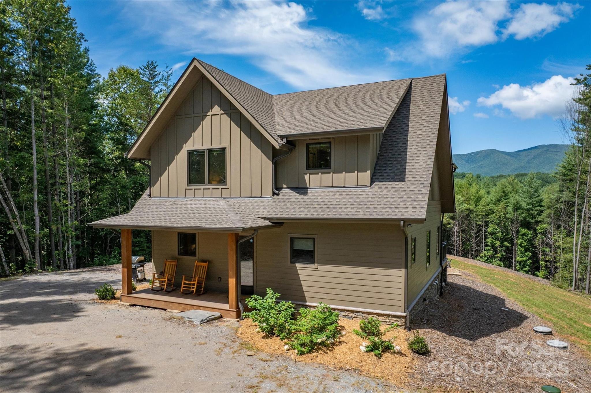 1370 Saylor Way #8 — Nebo