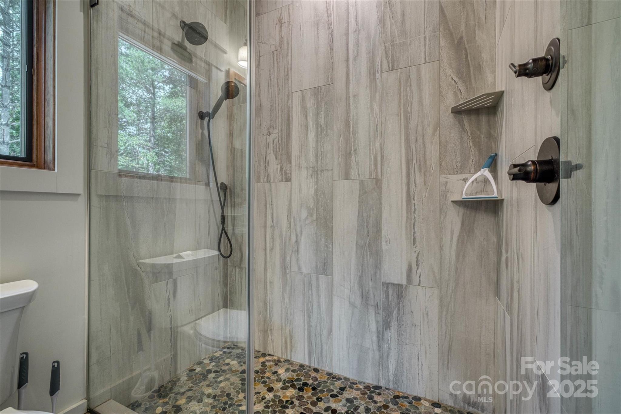 1370 Saylor Way #8 — Nebo