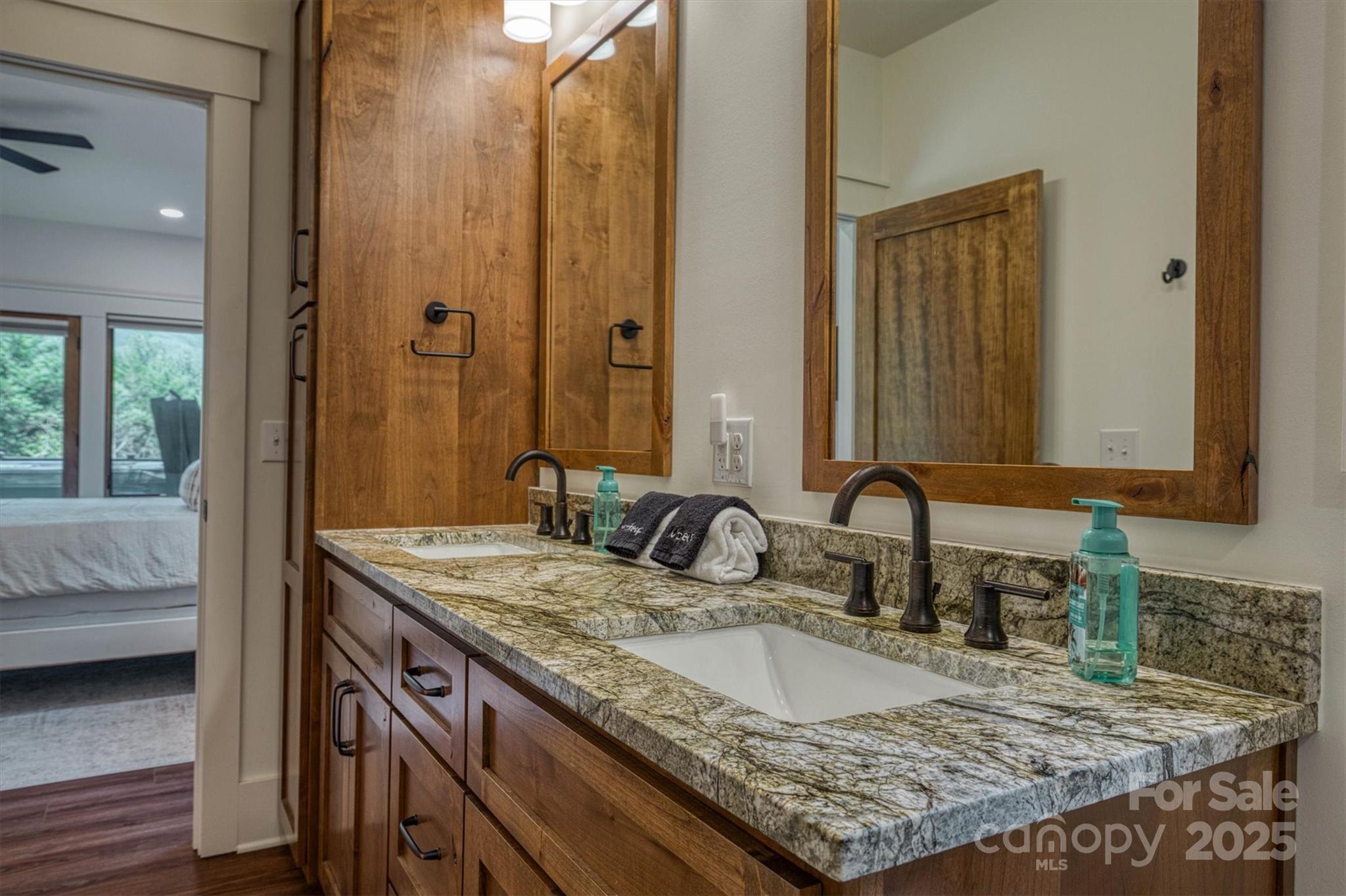 1370 Saylor Way #8 — Nebo