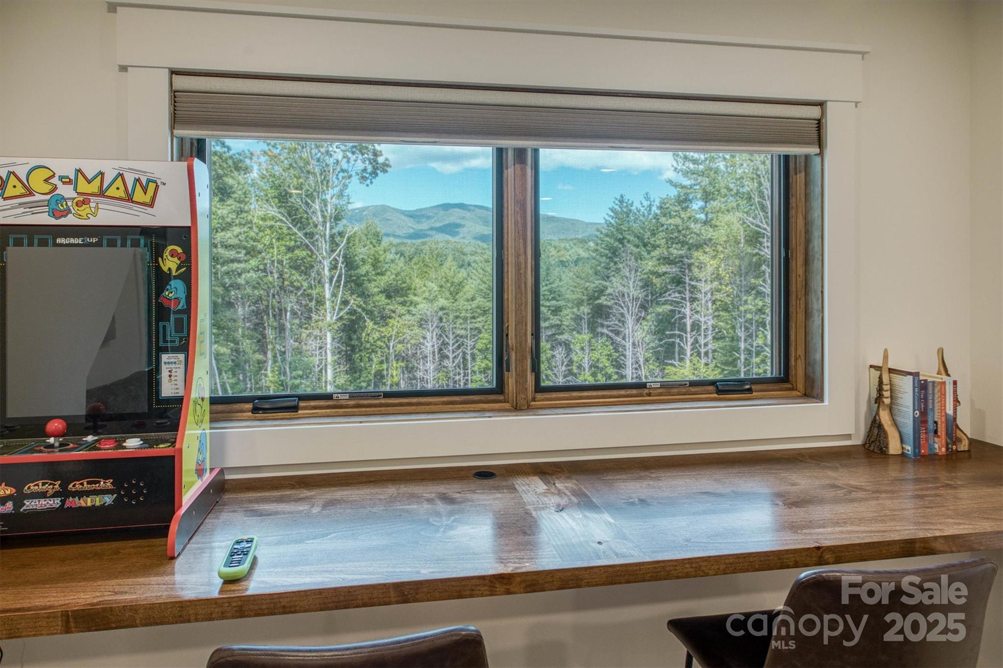1370 Saylor Way #8 — Nebo