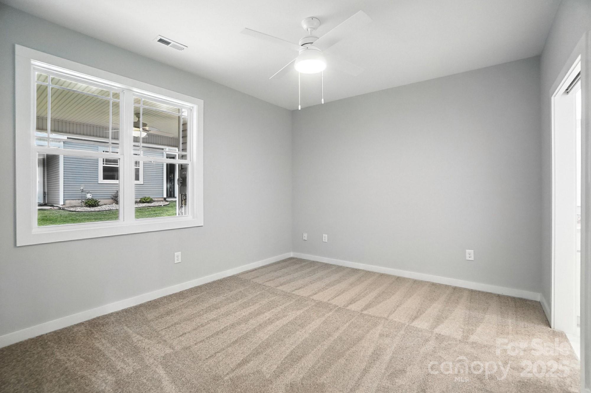 1524 29th Street SE — Hickory