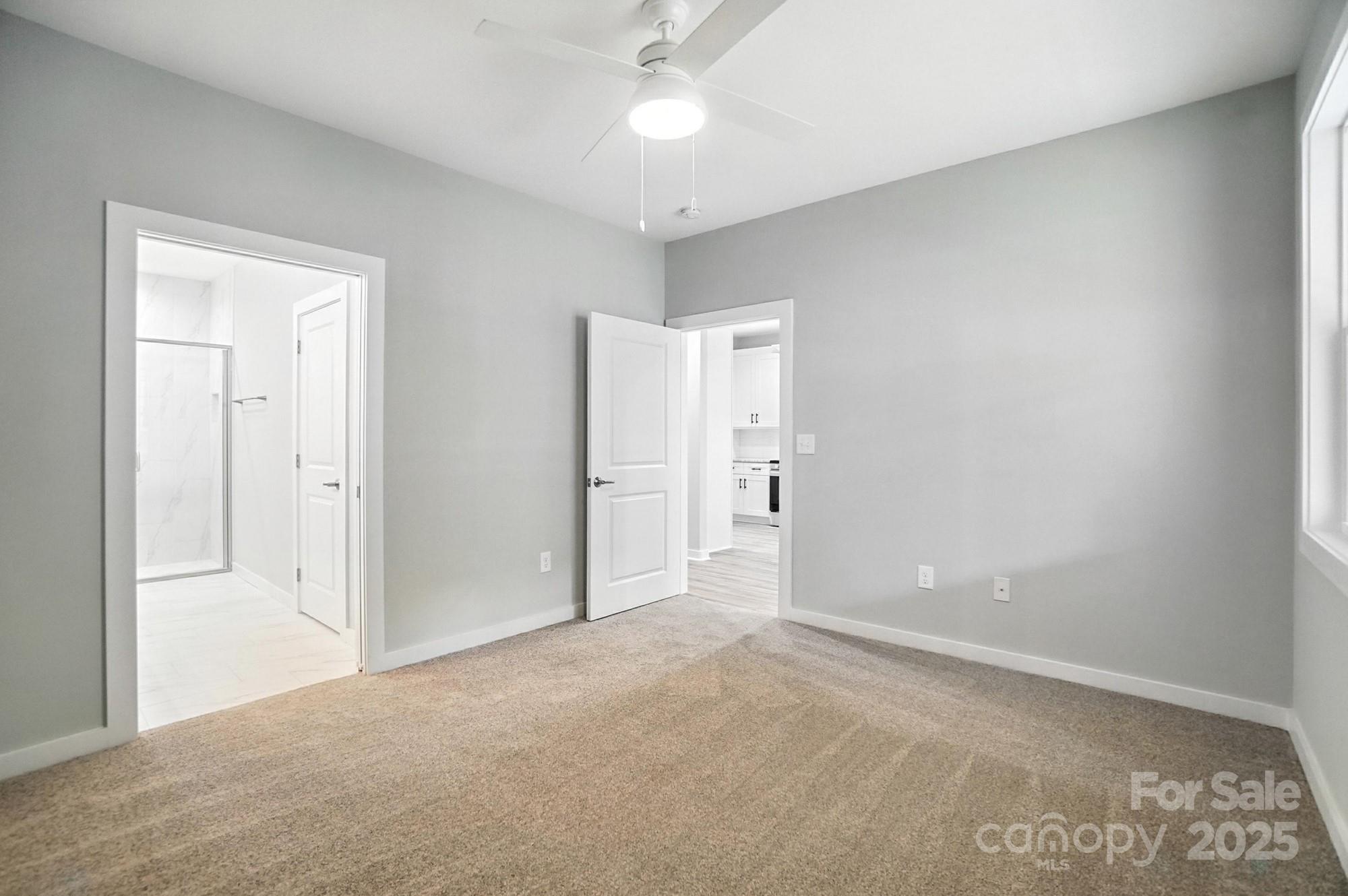 1524 29th Street SE — Hickory