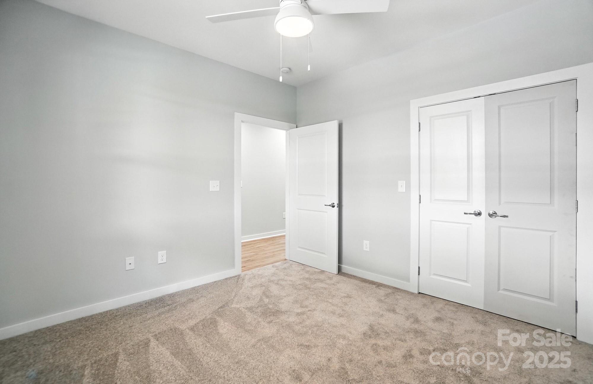 1524 29th Street SE — Hickory