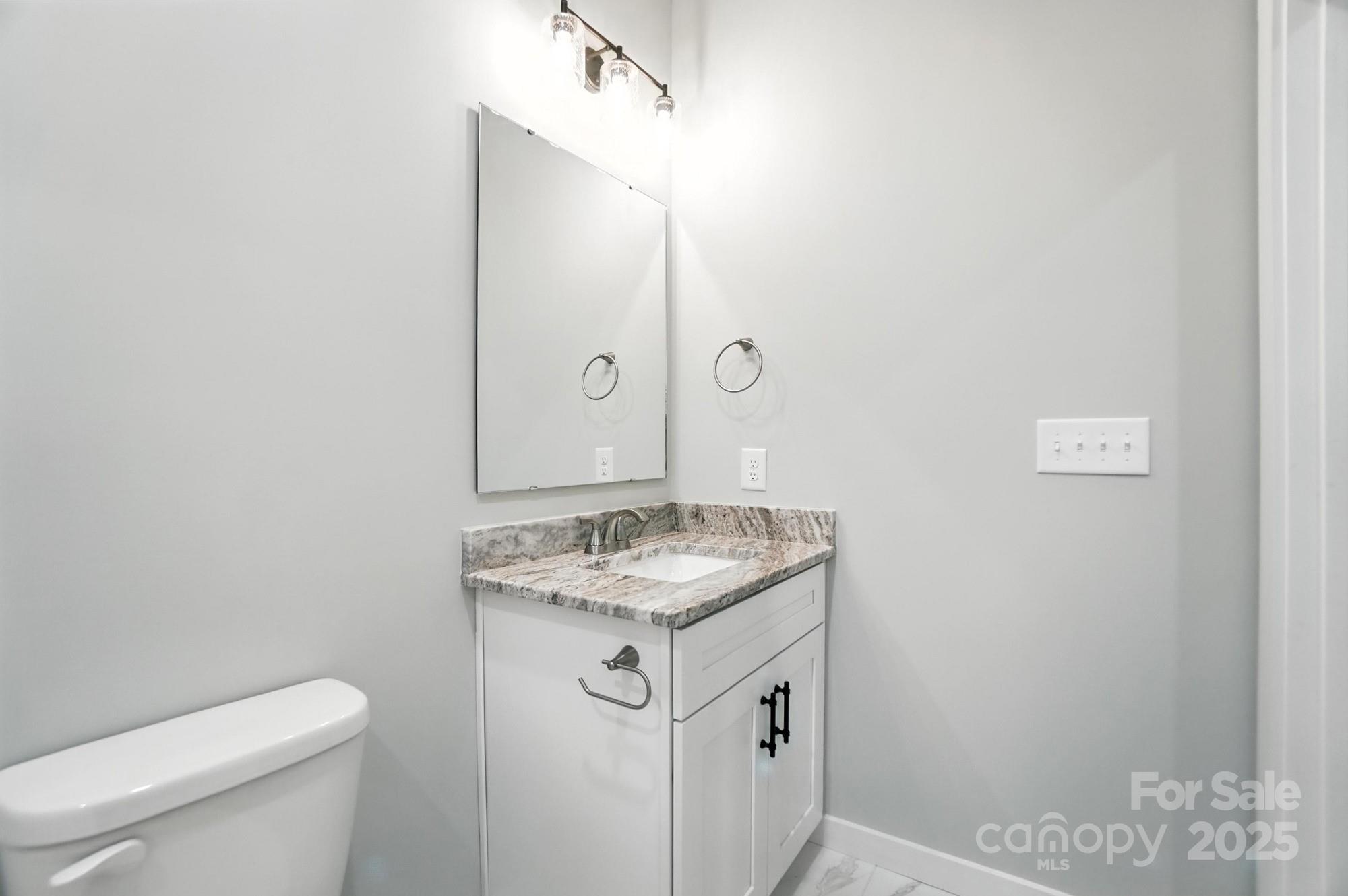 1524 29th Street SE — Hickory