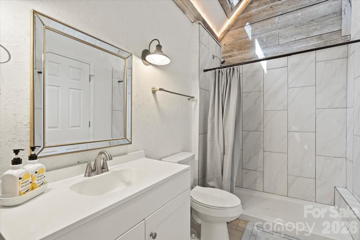 1715 Union Road — Matthews