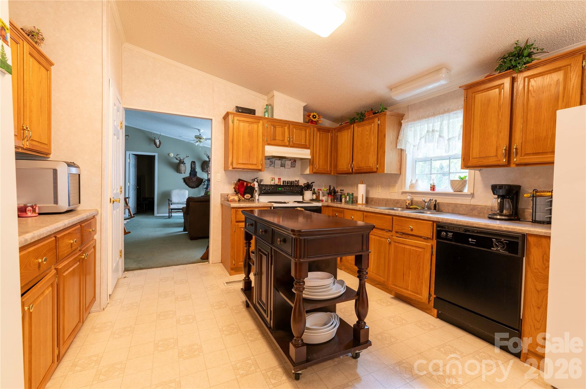 98 Cardinal Lane — Burnsville