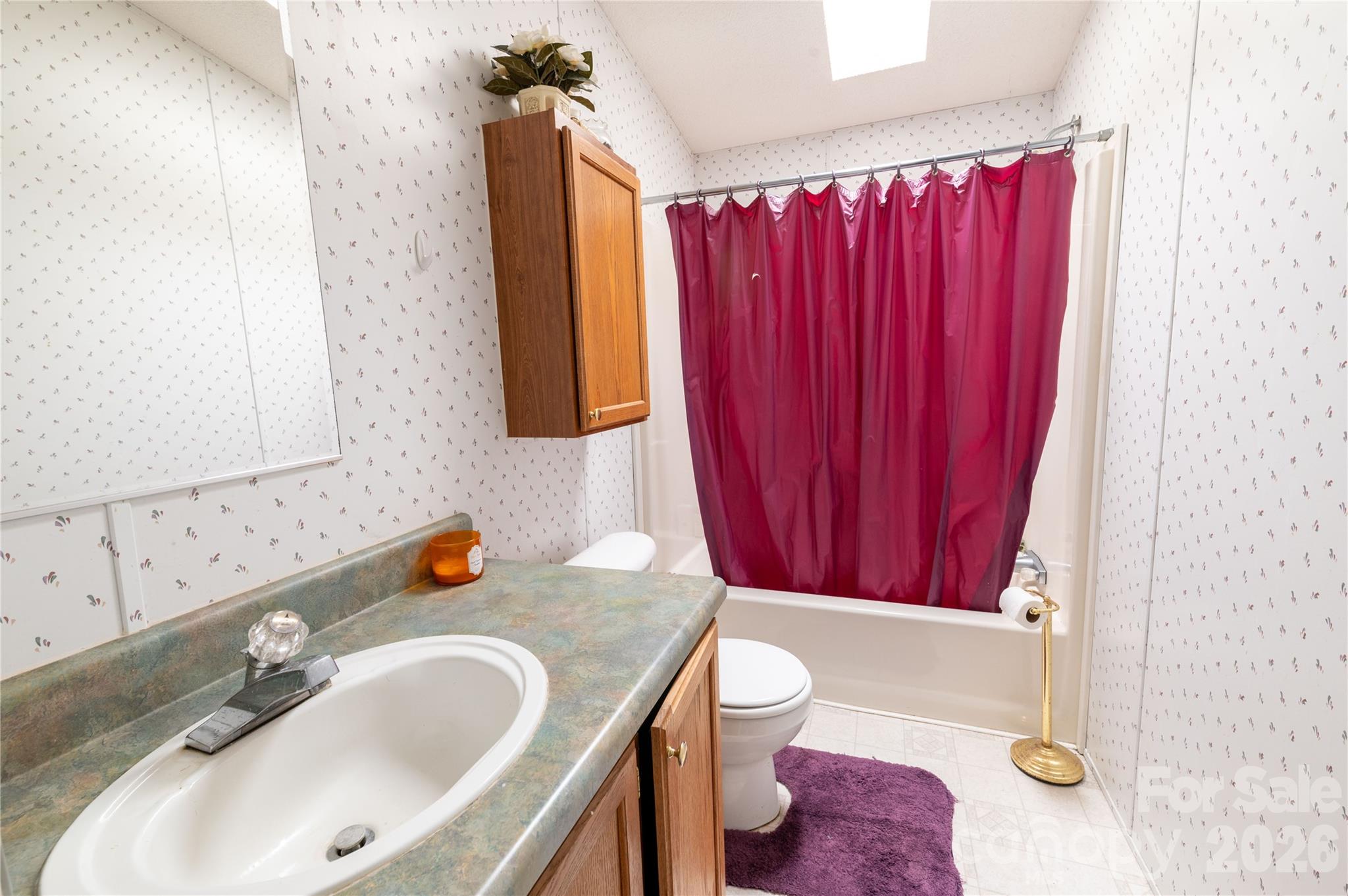 98 Cardinal Lane — Burnsville