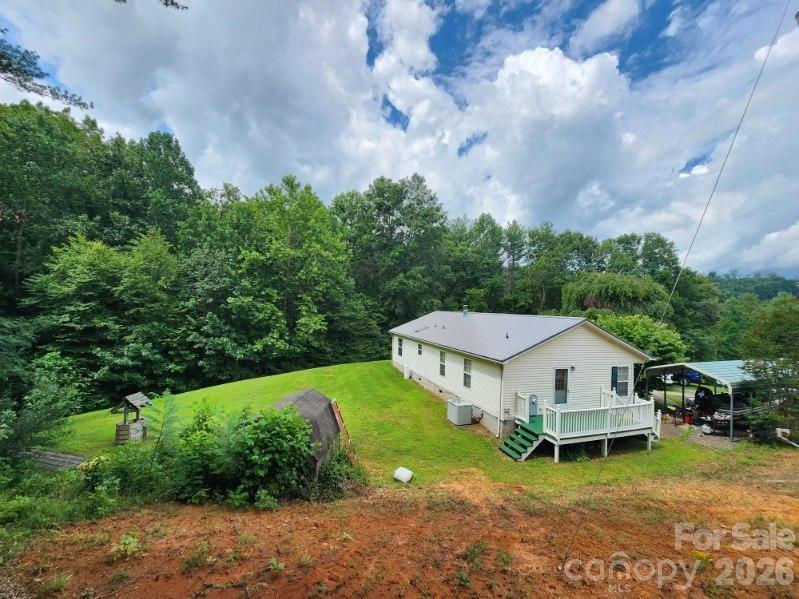 98 Cardinal Lane — Burnsville