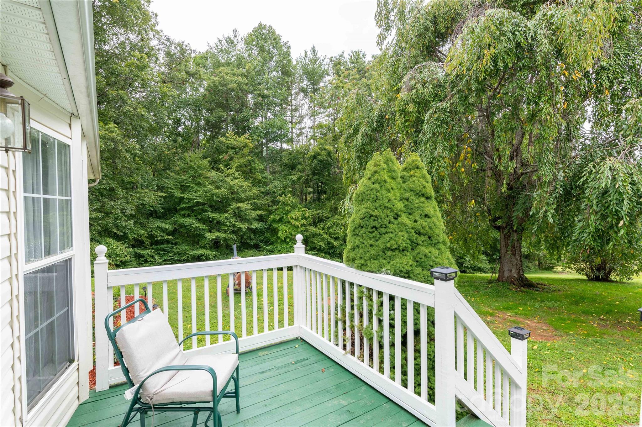 98 Cardinal Lane — Burnsville
