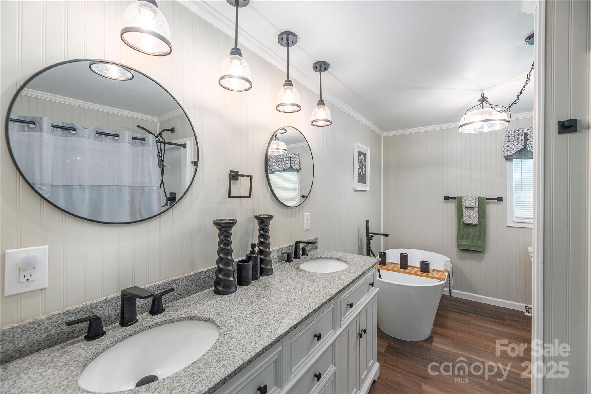 9781 Nc 209 Highway — Hot Springs