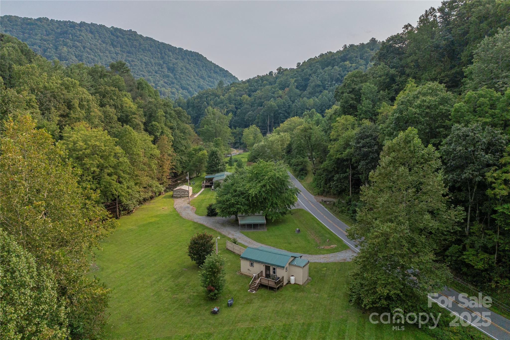 9781 Nc 209 Highway — Hot Springs