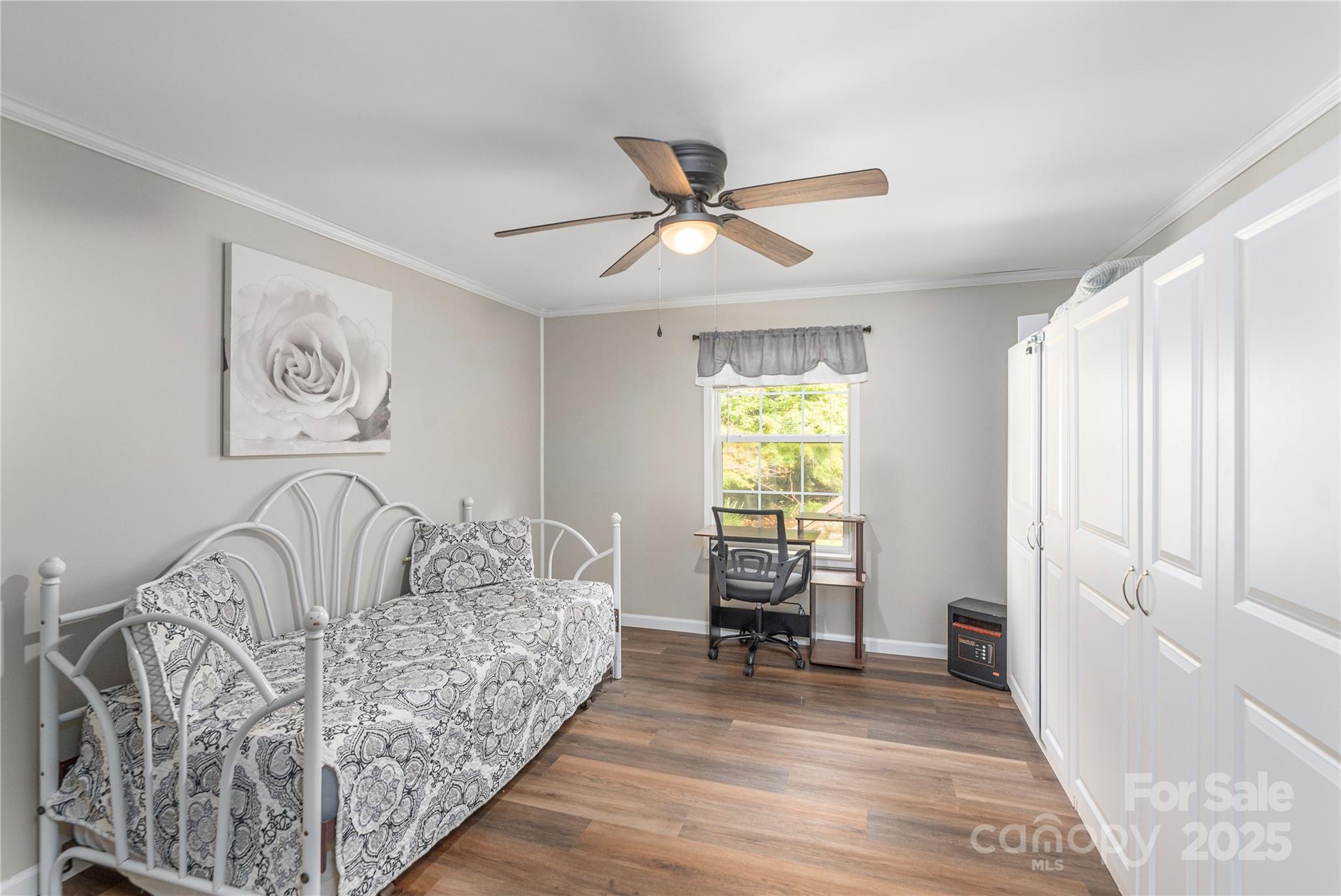 9781 Nc 209 Highway — Hot Springs