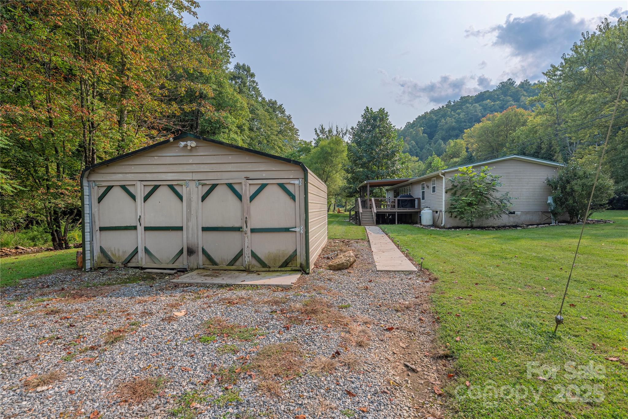 9781 Nc 209 Highway — Hot Springs
