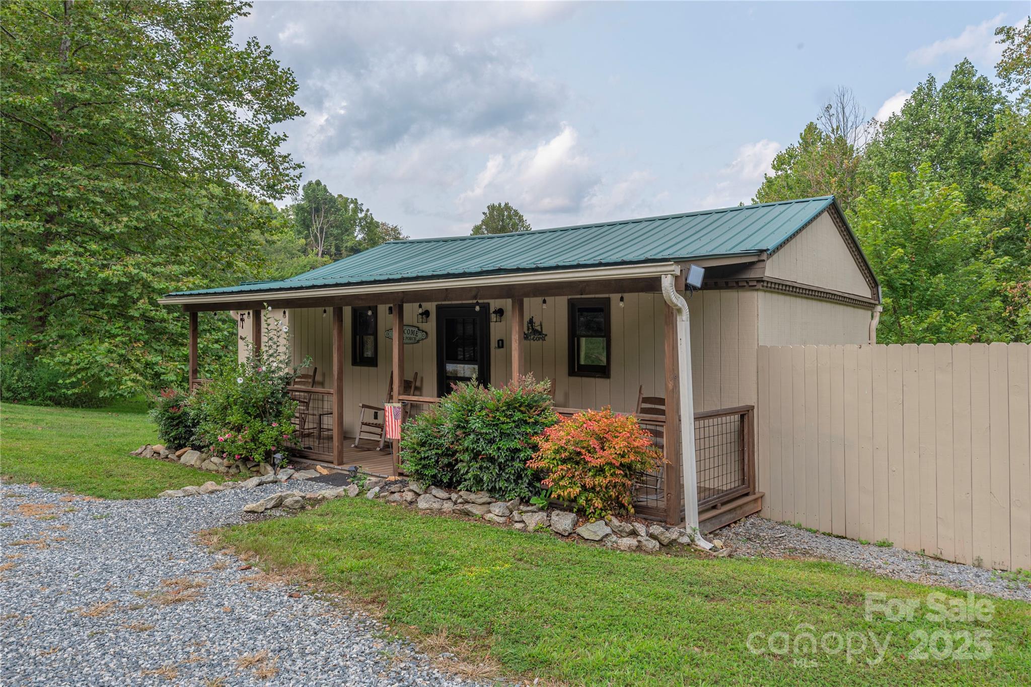 9781 Nc 209 Highway — Hot Springs