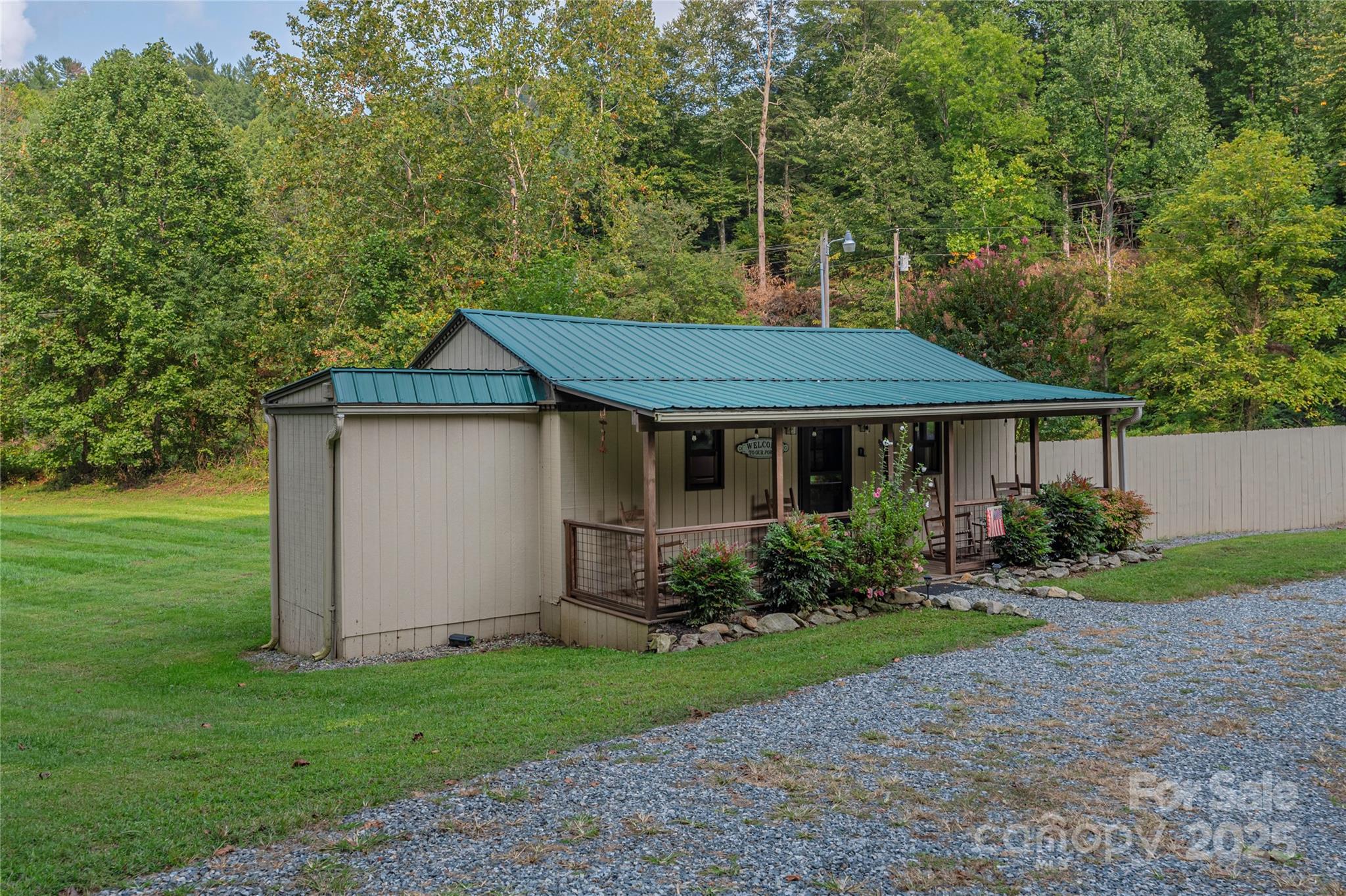 9781 Nc 209 Highway — Hot Springs