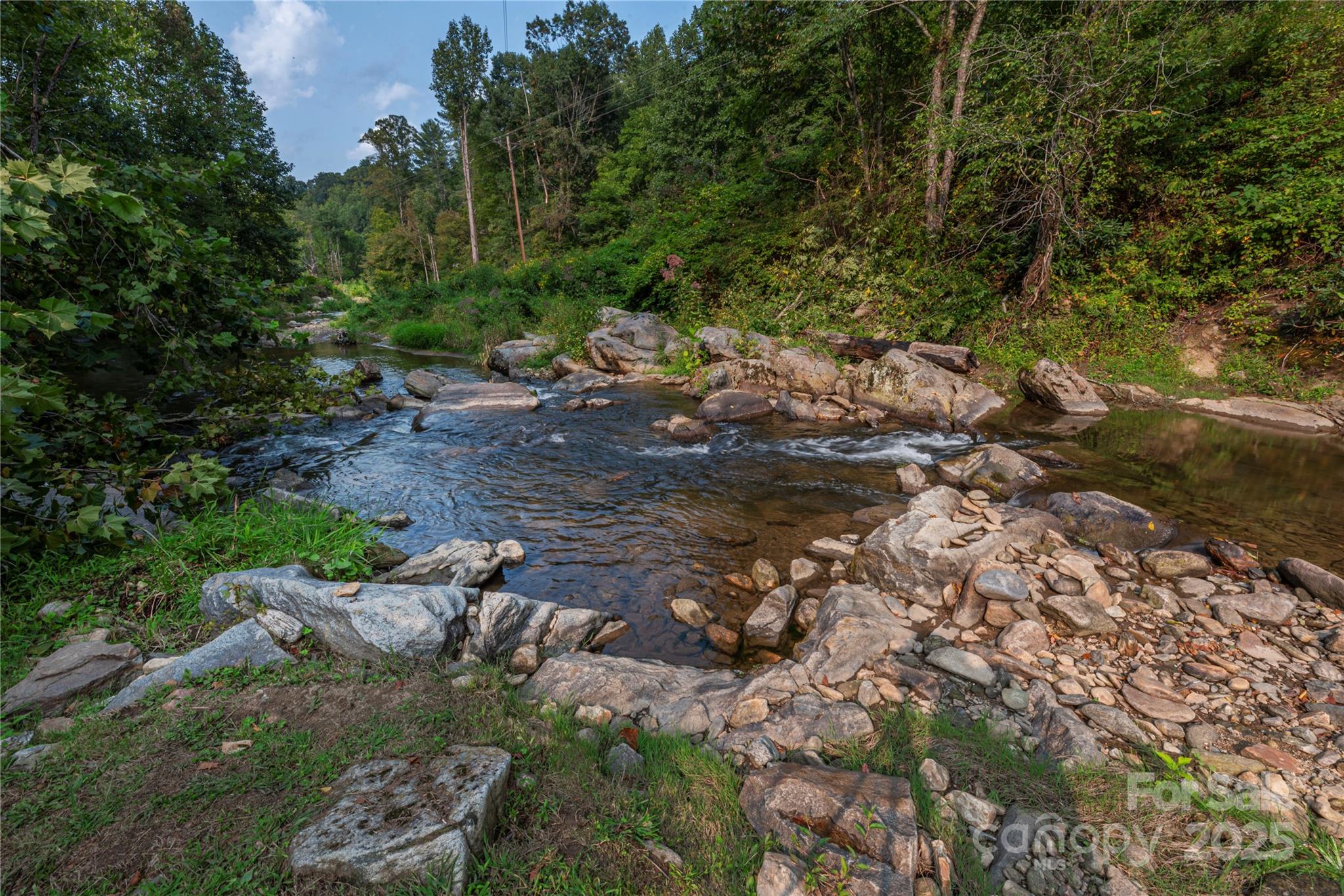 9781 Nc 209 Highway — Hot Springs