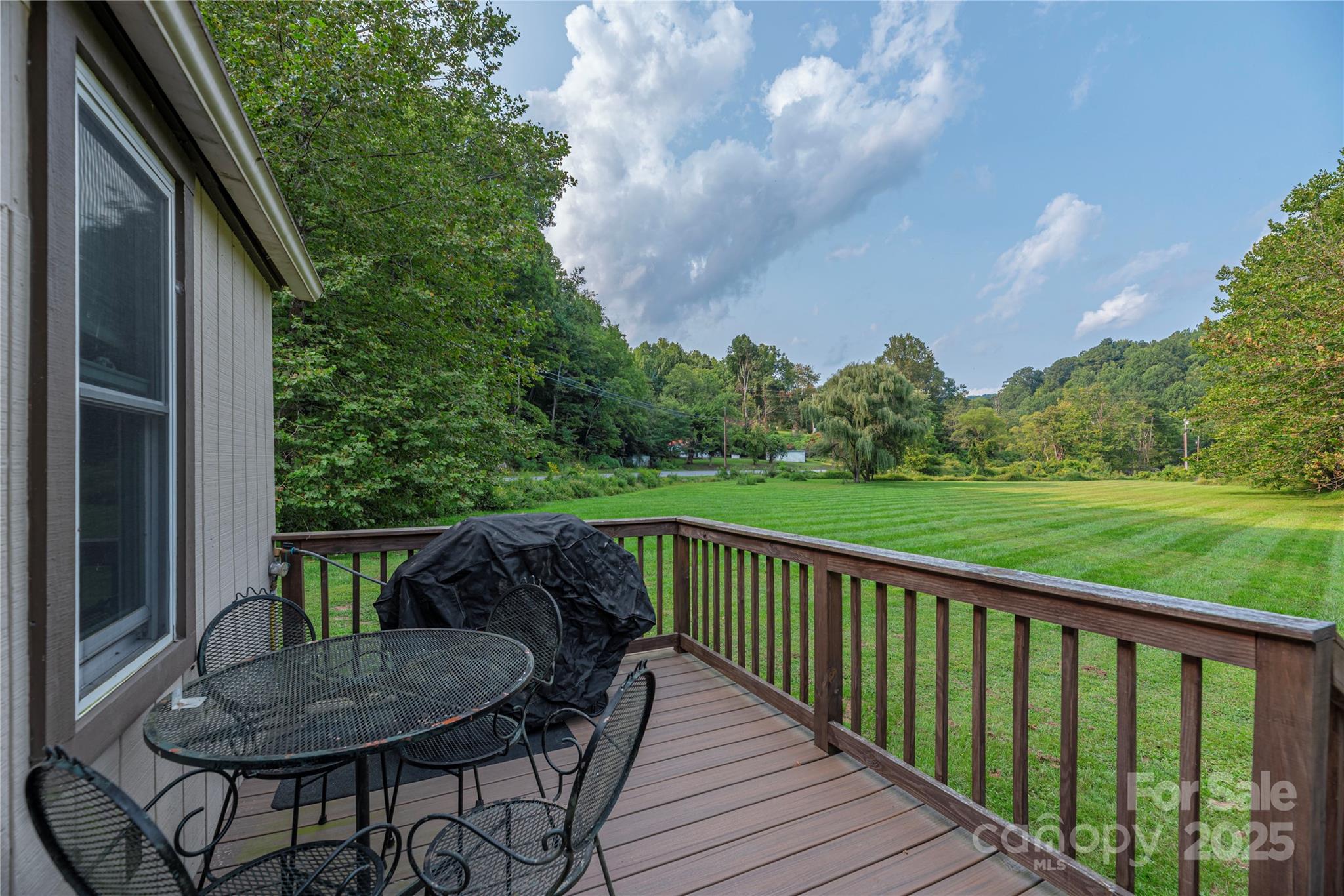 9781 Nc 209 Highway — Hot Springs